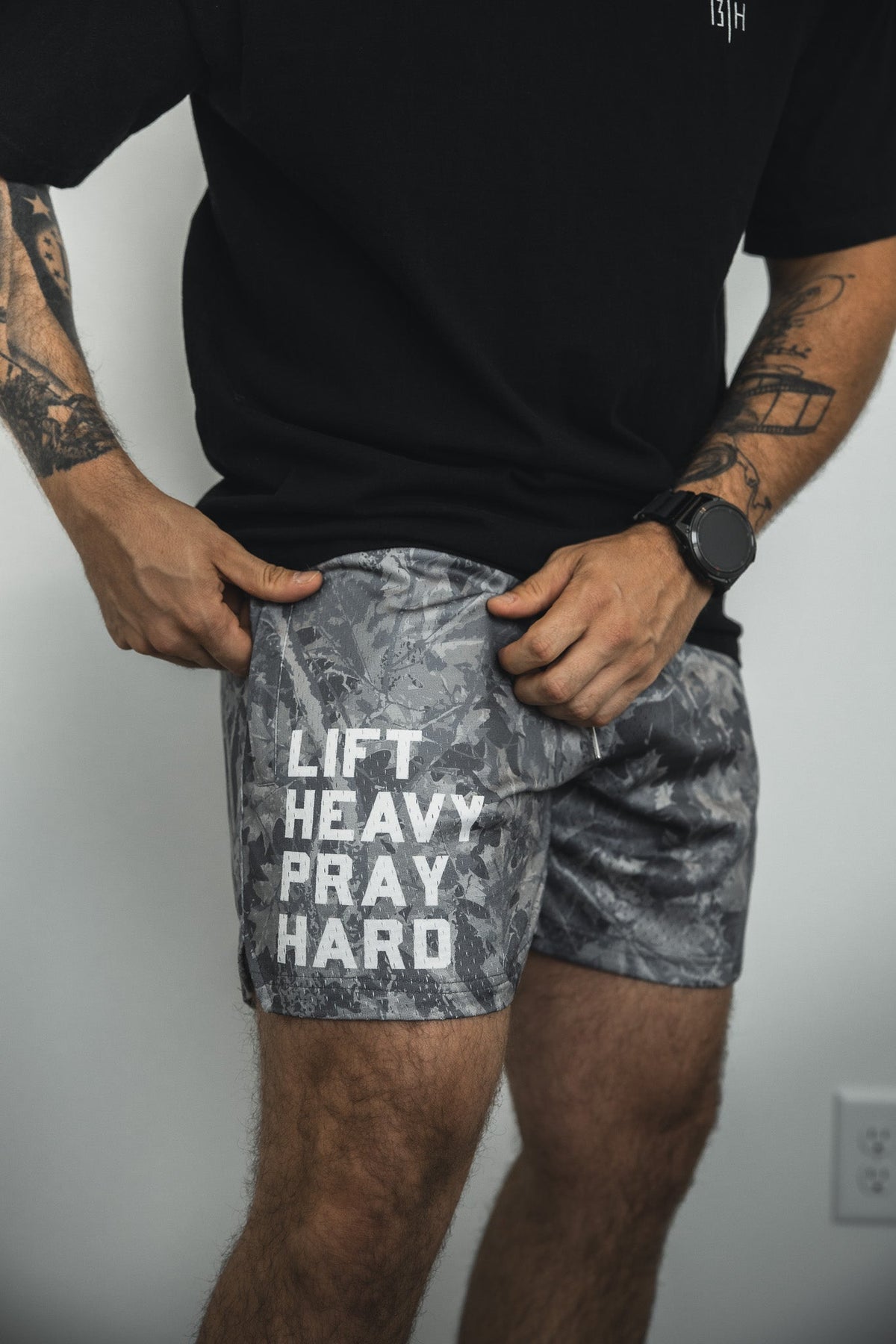 Men's Mesh Lifestyle Shorts | 5.5"- Lift Heavy Pray Hard Deadwood