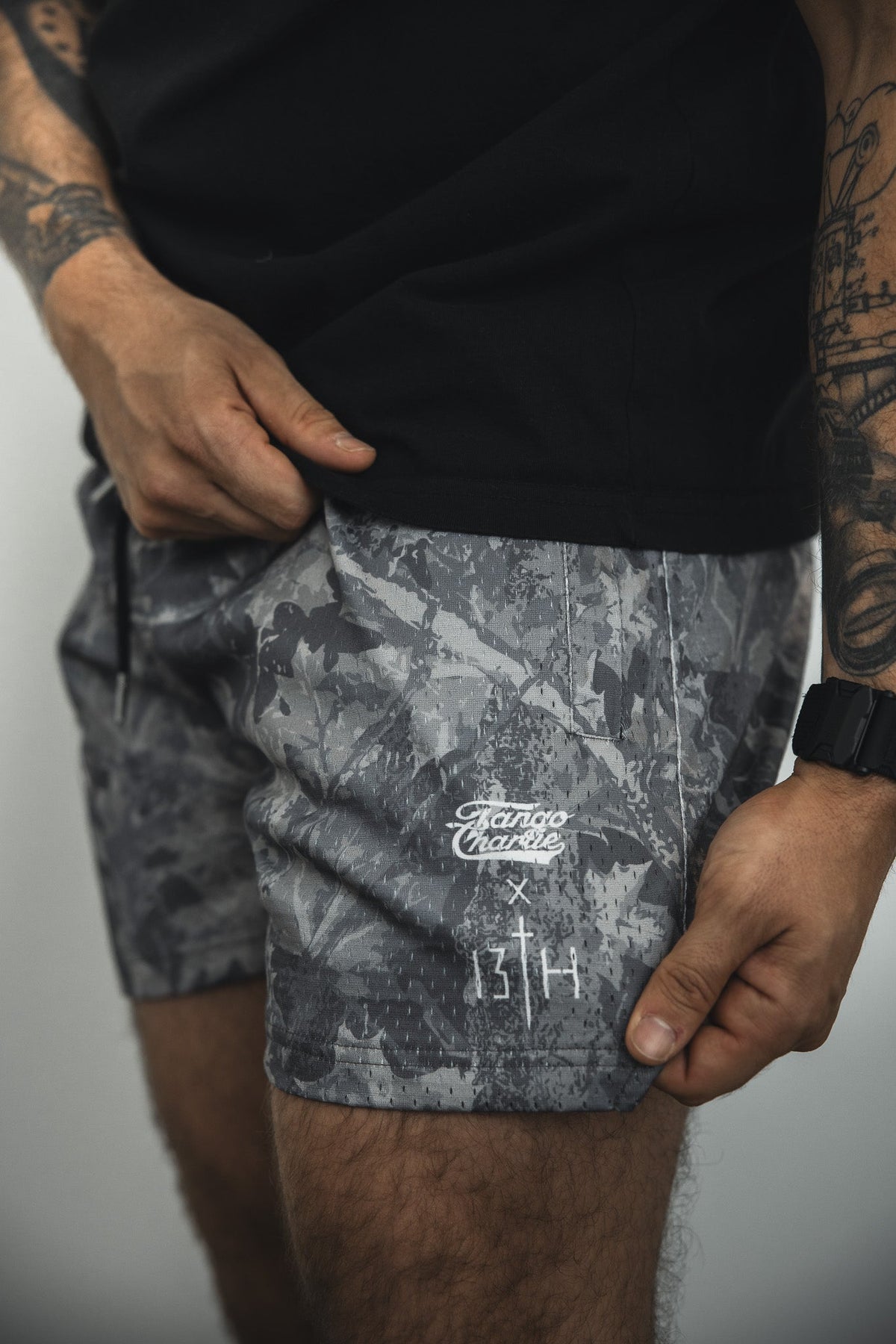 Men's Mesh Lifestyle Shorts | 5.5"- Lift Heavy Pray Hard Deadwood