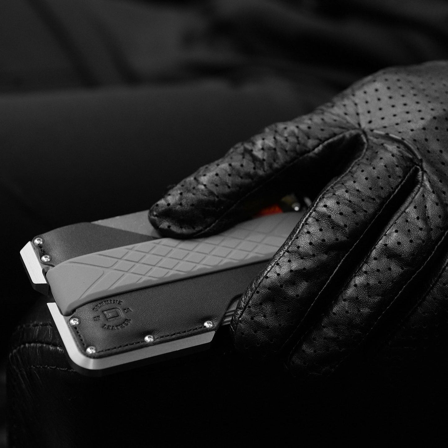 D01 Dapper™ Wallet - Special Edition - Batwing Grey