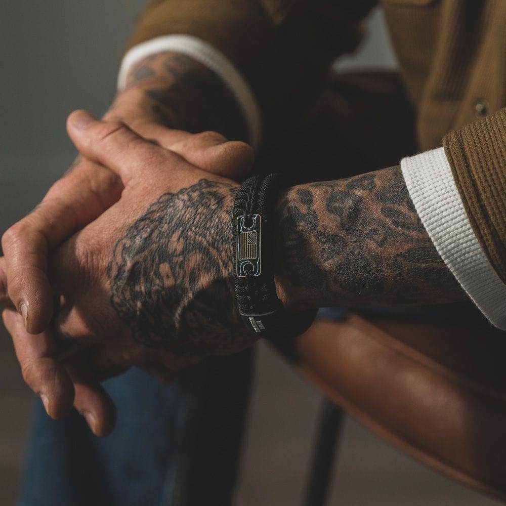 Never Forgotten Black Paracord Bracelet: Helps Pair Veterans With A Service Dog Or Shelter Dog -Faire