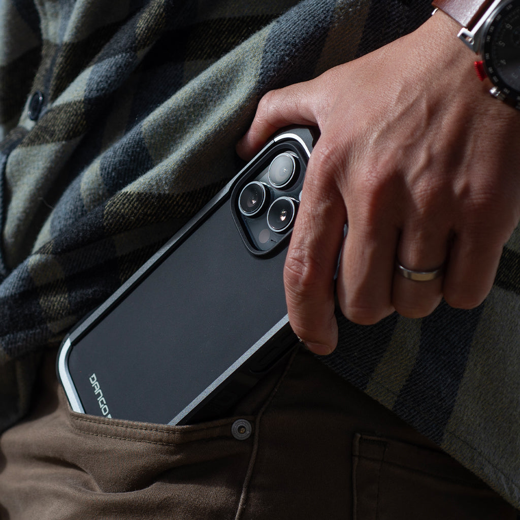 DANGO Adapt Case - Iphone 16 Pro