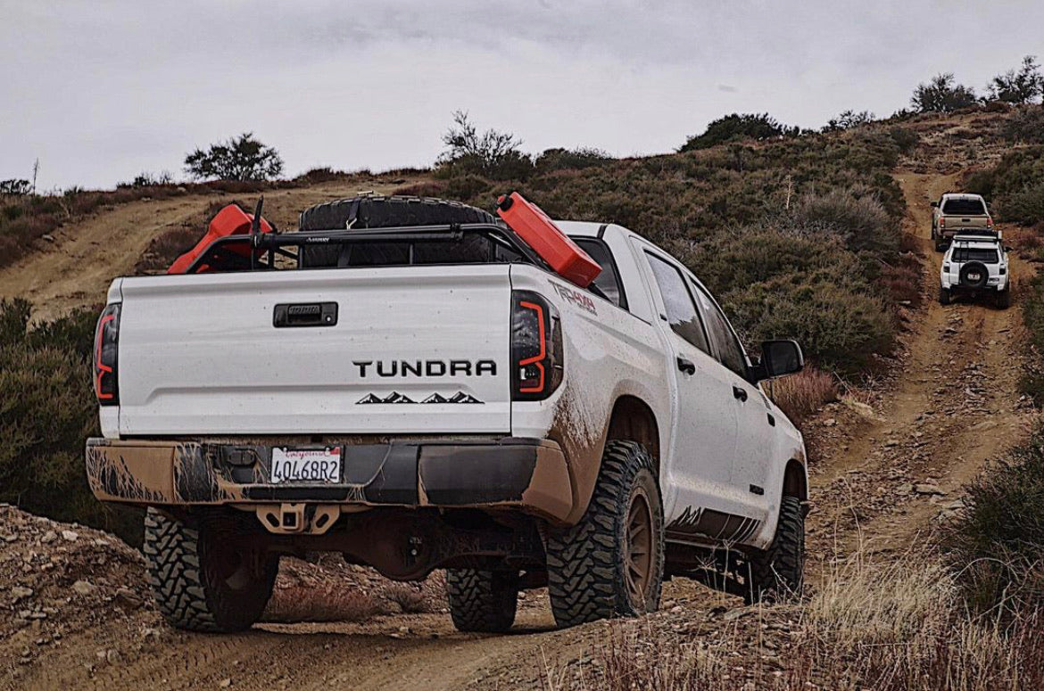 Universal Mountain Range Vehicle Magnet