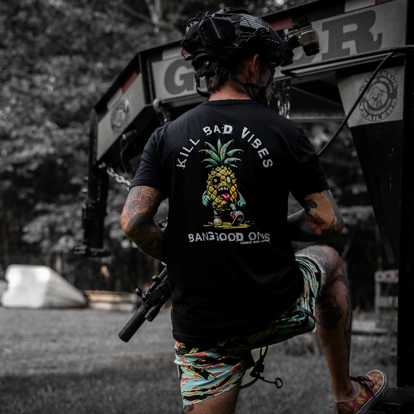 Kill Bad Vibes Men's T-Shirt