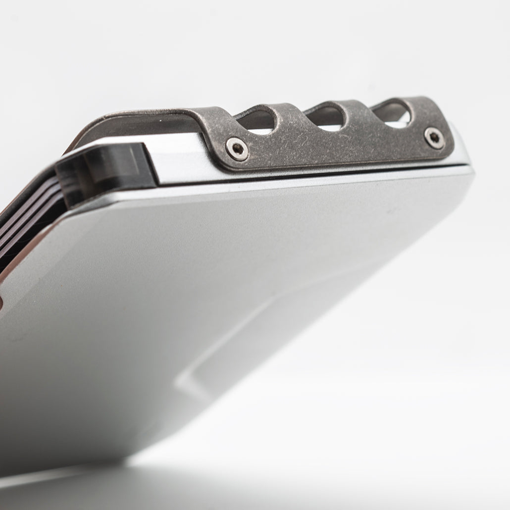 SK1 SLIDE KICK WALLET WITH TITANIUM MONEY CLIP