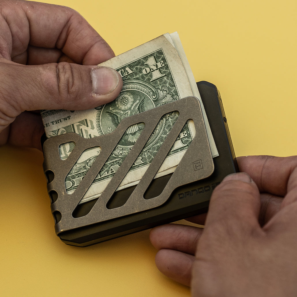 SK1 TITANIUM MONEY CLIP