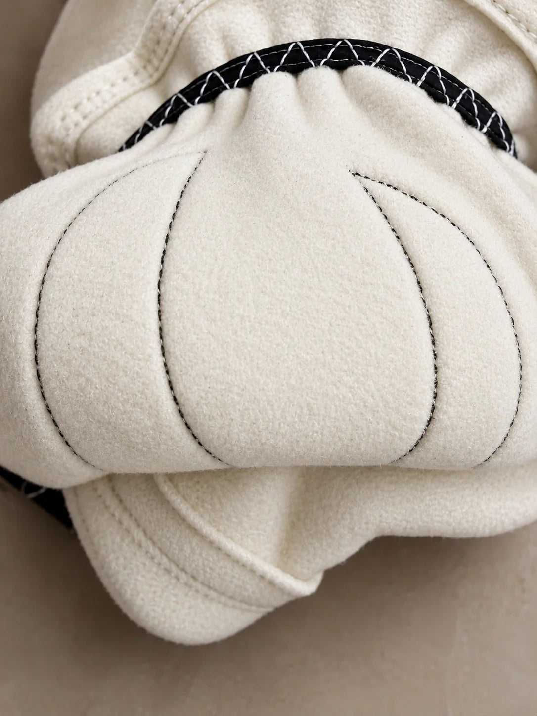 Spitfire White Touchscreen Gloves